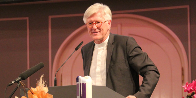 Landesbischof Heinrich Bedford-Strohm bei seinem Bericht vor der Landessynode 